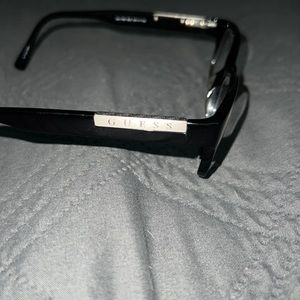 Guess glasses